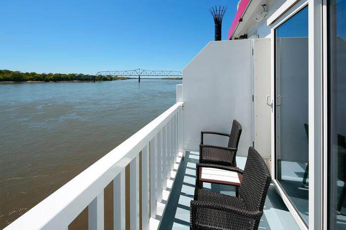 AQV American Duchess Veranda Suite 2.jpeg